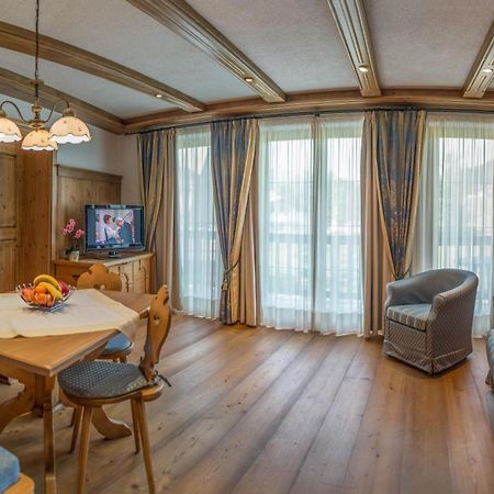 Abanico Appartements ゼーフェルト・イン・チロル エクステリア 写真